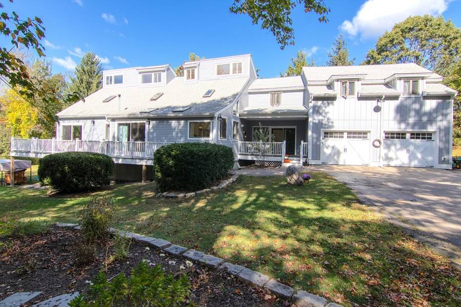 70 Ellery Street, Wrentham, MA 02093