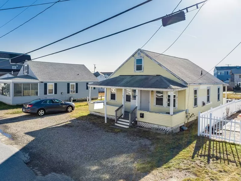 45 Nudd, Hampton, NH 03842