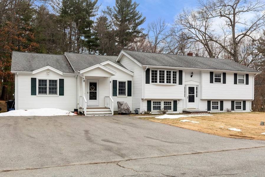 41 Old Jacobs Rd, Georgetown, MA 01833