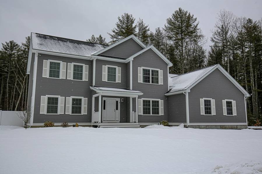 8 Graeme Way, Groveland, MA 01834