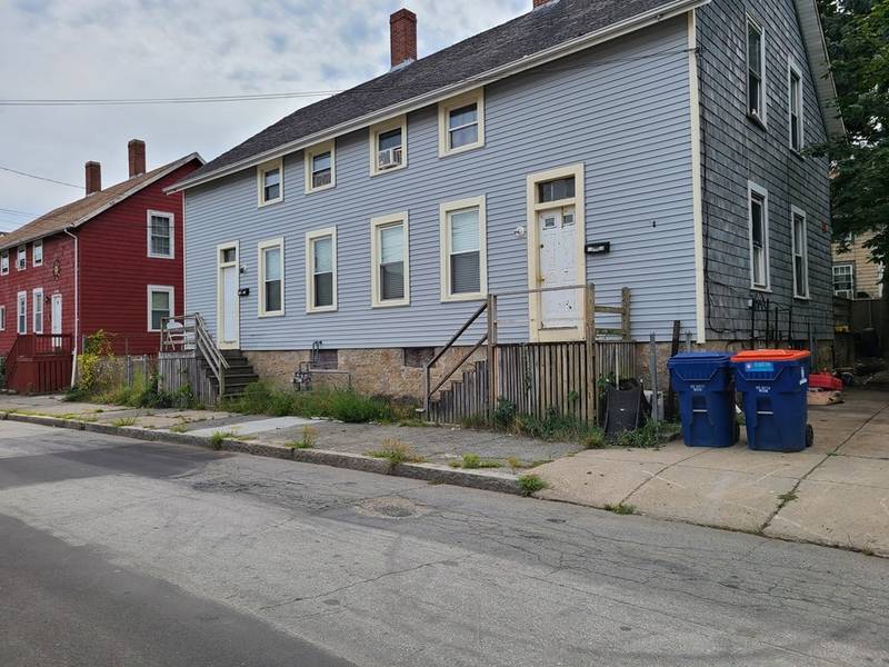 1301-1305 Pleasant St, New Bedford, MA 02740