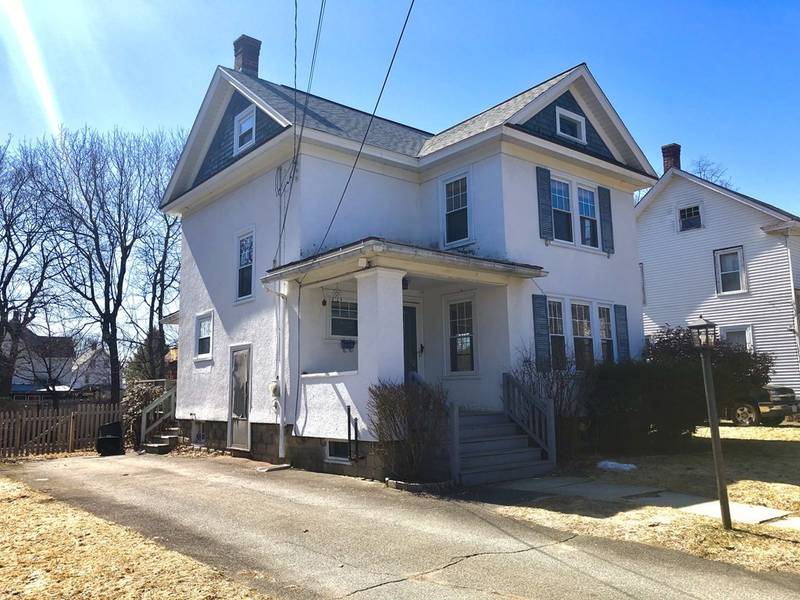 18 E Cleveland St, Greenfield, MA 01301