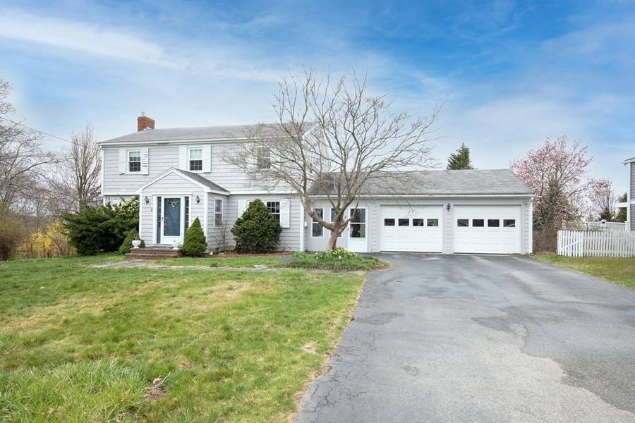 2 Shute Avenue, Hingham, MA 02043