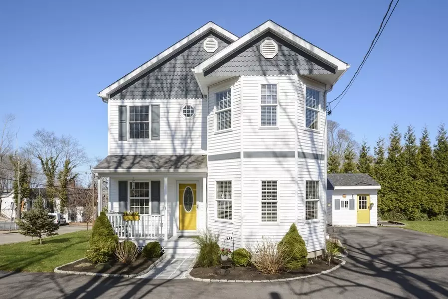 10 Mount Pleasant St., Plymouth, MA 02360