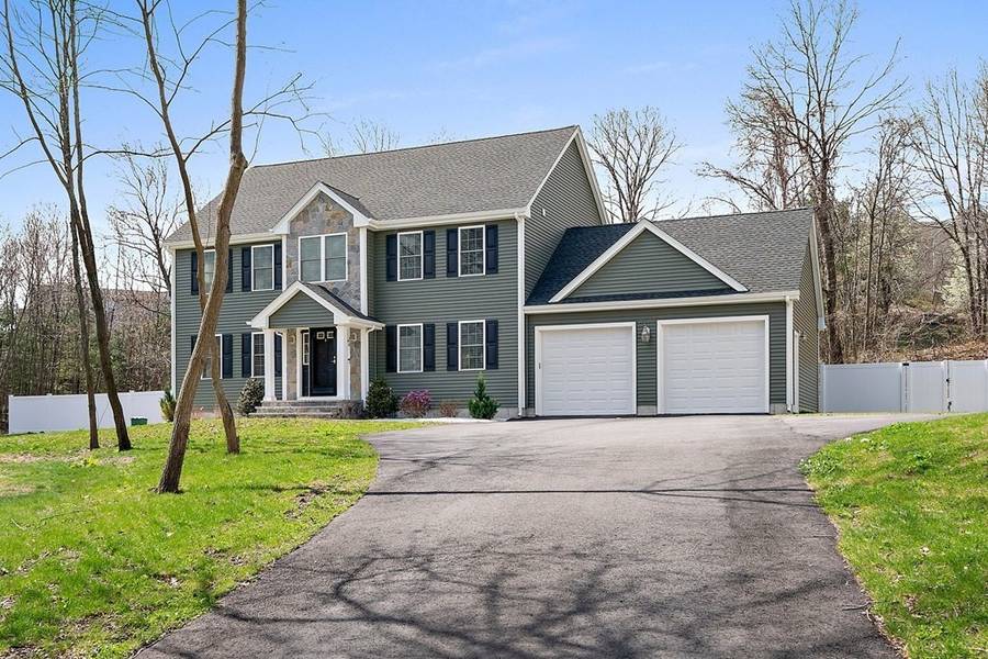 48 Concannon Cir, Weymouth, MA 02188