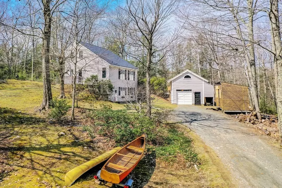 471 Blandford Rd, Granville, MA 01034