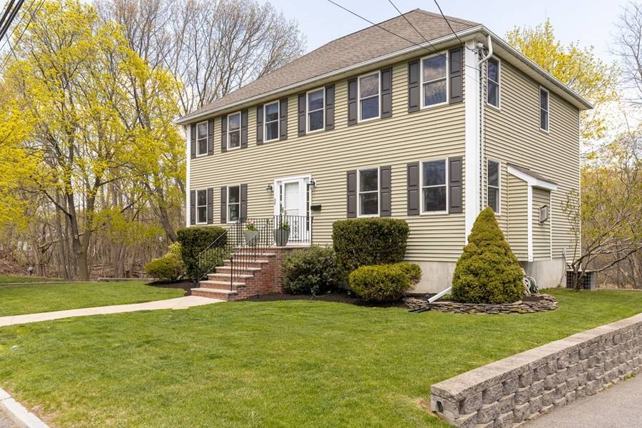 30 Slayton Rd, Melrose, MA 02176