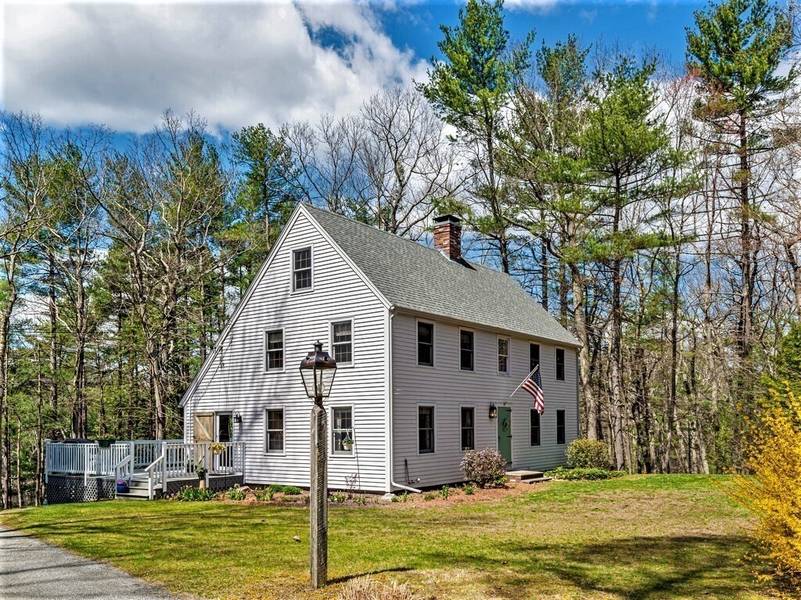 149 Walker Pond Rd, Sturbridge, MA 01566