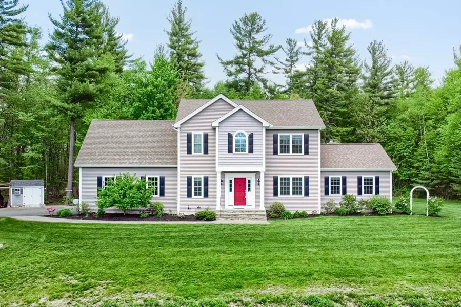 8 Pheasant Hill Lane, Sterling, MA 01564