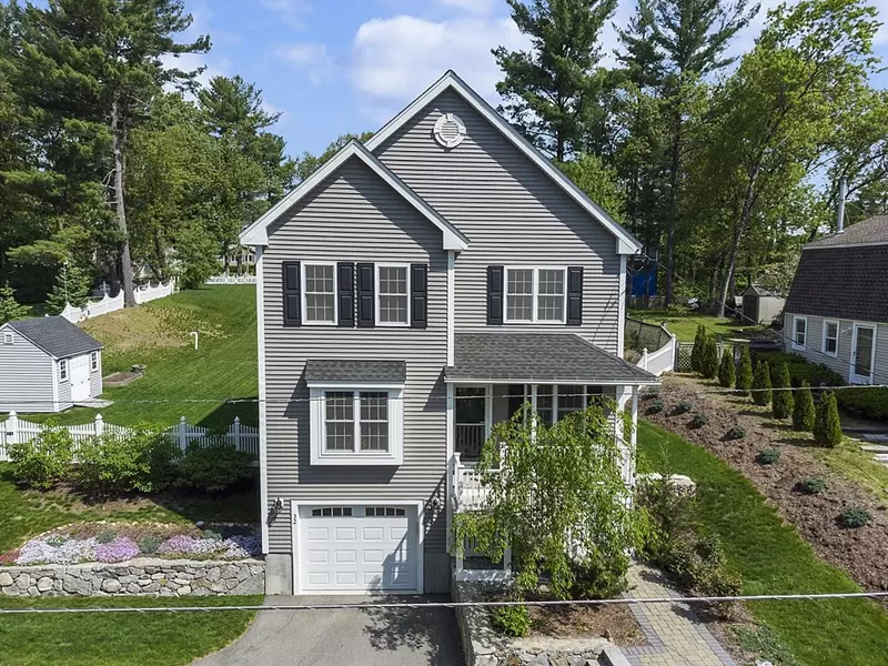 32 Maple Road, Westford, MA 01886