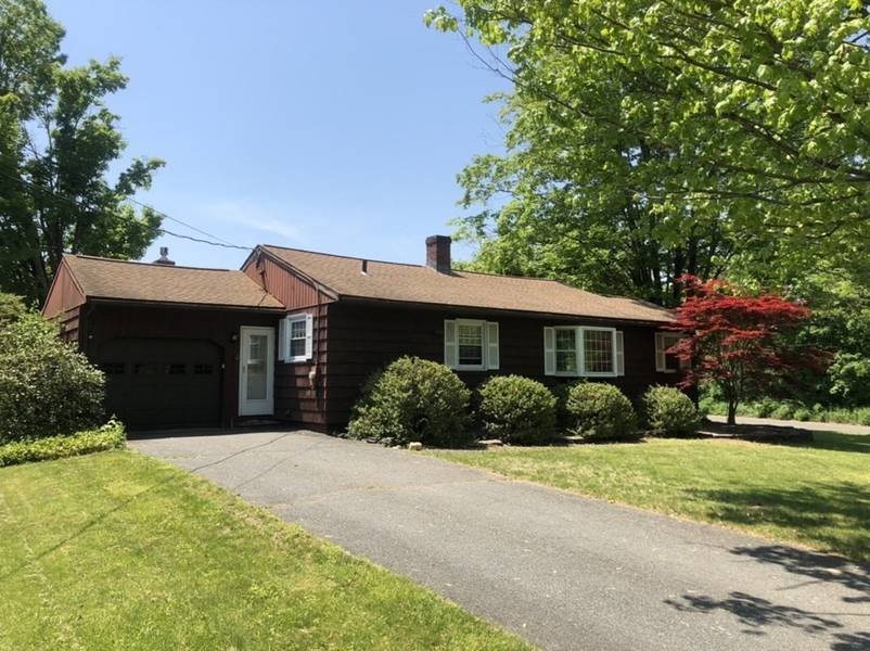 40 Burnham Road, Greenfield, MA 01301