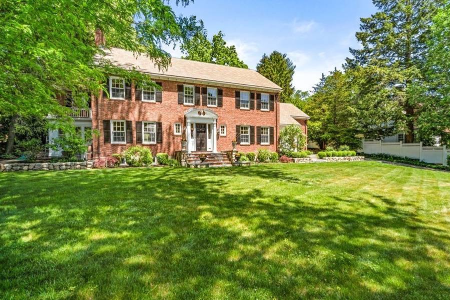 59 Cliff Road, Wellesley, MA 02481