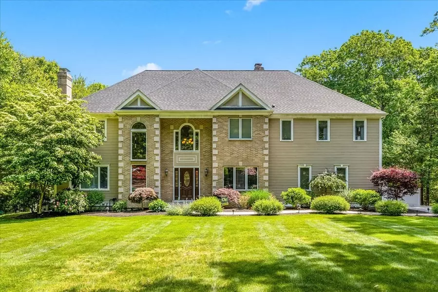 40 Newell Drive, Franklin, MA 02038