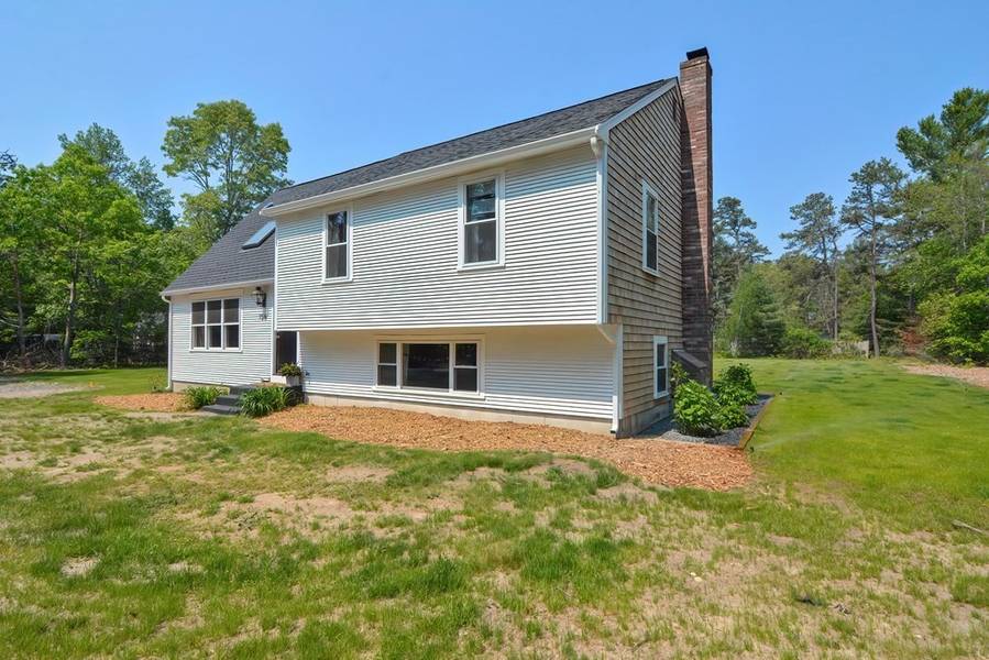 156 S Meadow Rd, Carver, MA 02330