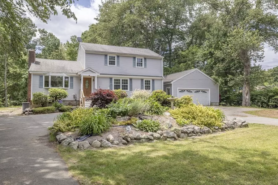 129 Taunton Ave, Norton, MA 02766