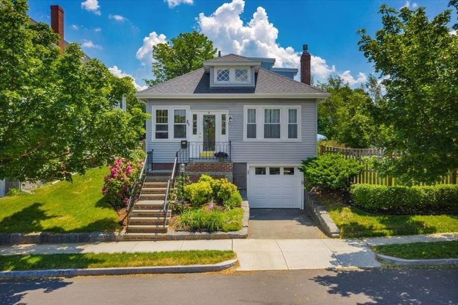 36 Narragansett Road, Quincy, MA 02169