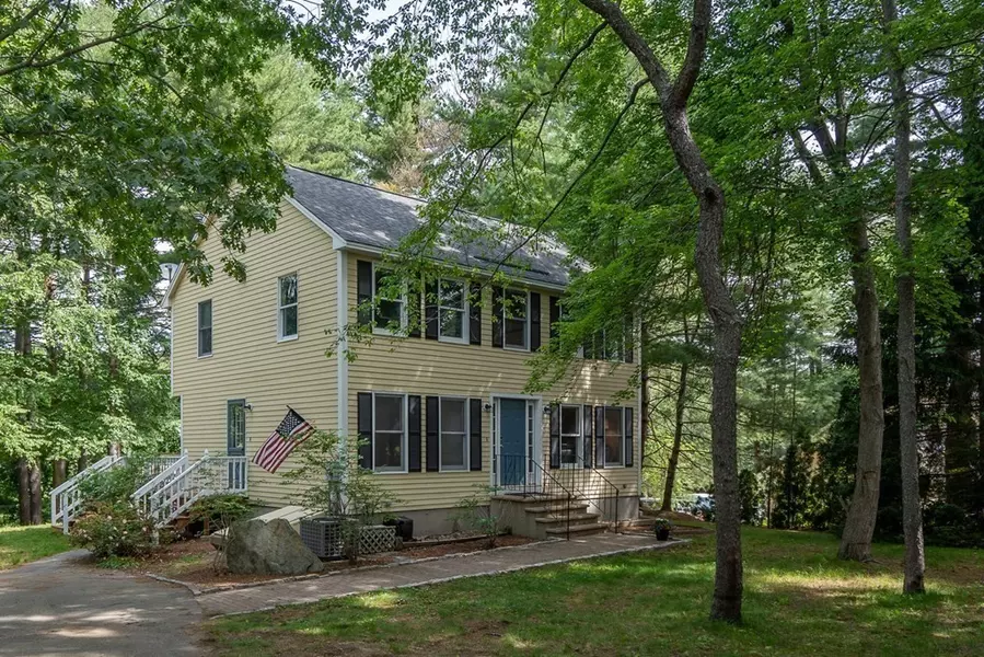 37 Unicorn Circle, Amesbury, MA 01913