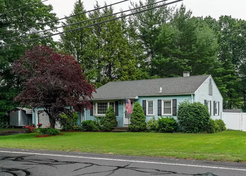 35 S Longyard Rd, Southwick, MA 01077