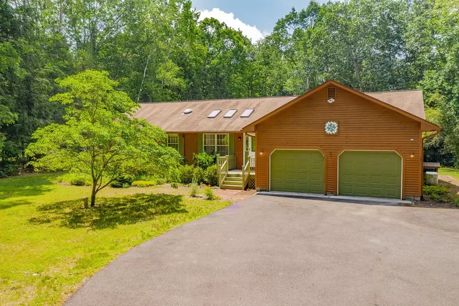 41 Honey Pot Rd, Southwick, MA 01077