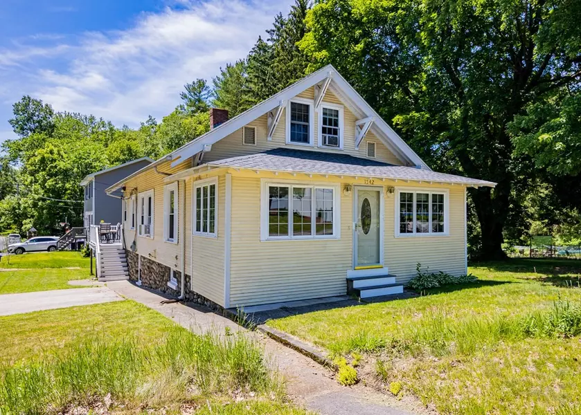 1542 Grafton Rd, Millbury, MA 01527