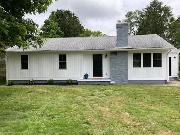 739 East, Tiverton, RI 02878