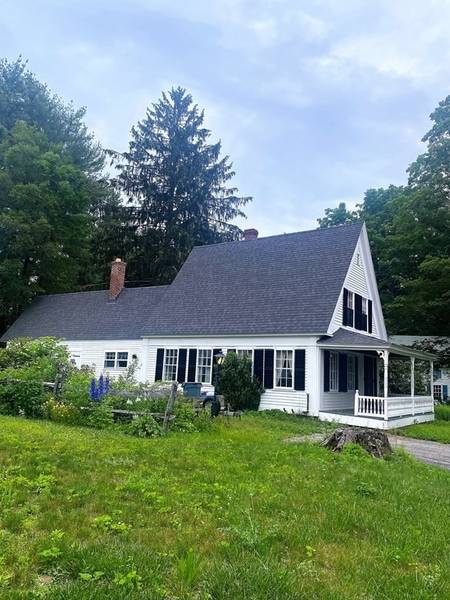 5 Northeast Fitzwilliam Road, Royalston, MA 01368