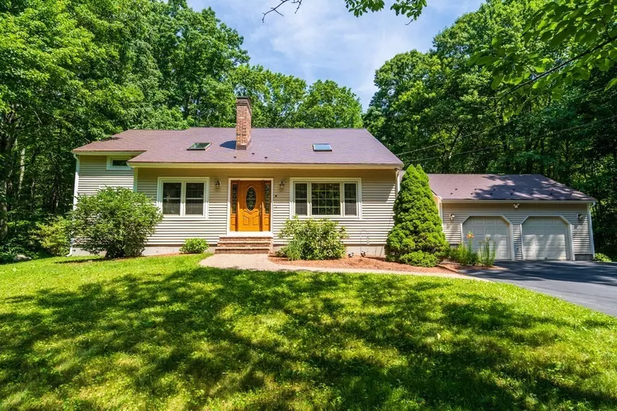 13 Potter Village Rd, Charlton, MA 01507