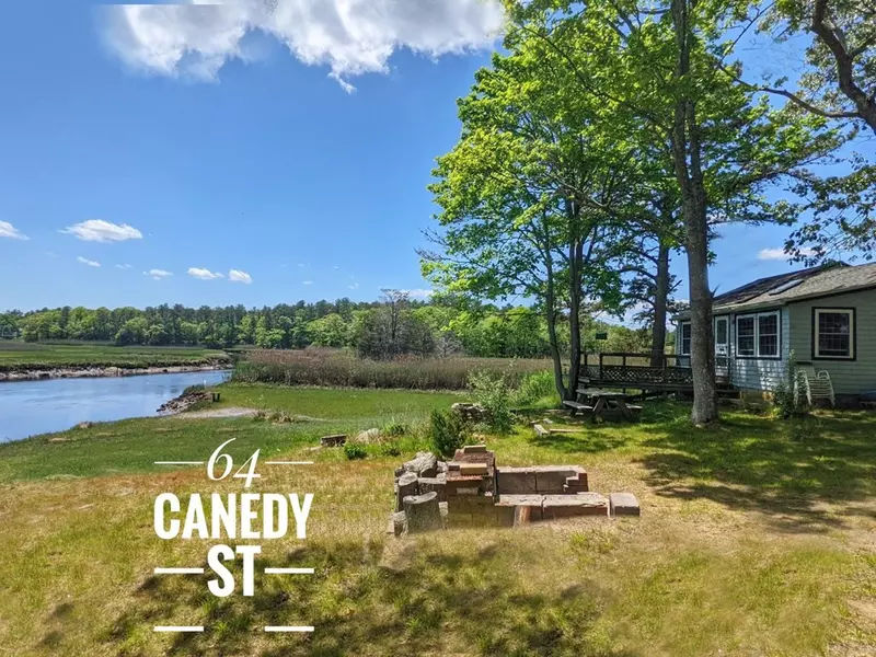 64 Canedy St, Wareham, MA 02576