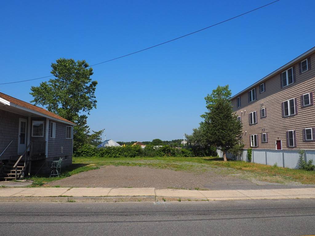 Salisbury, MA 01952,30-32 Cable Avenue
