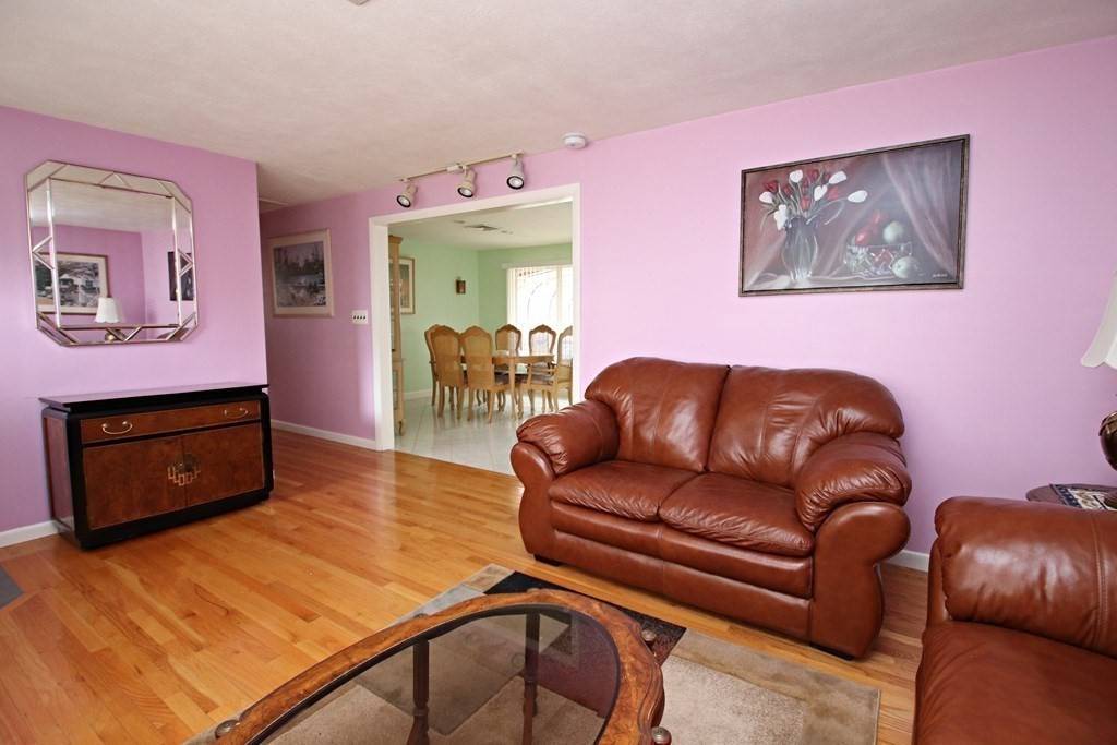 Saugus, MA 01906,8 Dale Street