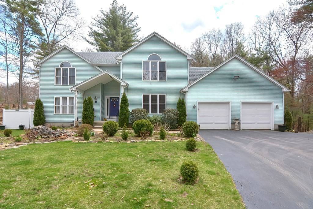 33 Whispering Pine Dr, West Brookfield, MA 01585