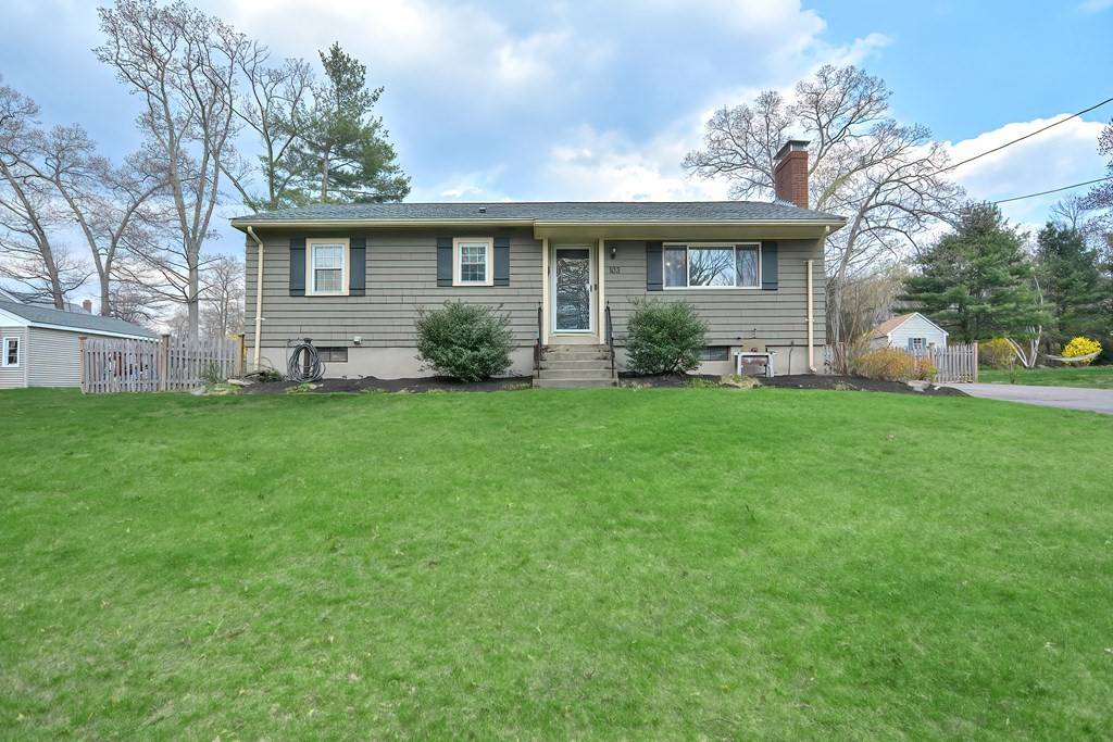 103 Pleasant St, Plainville, MA 02762
