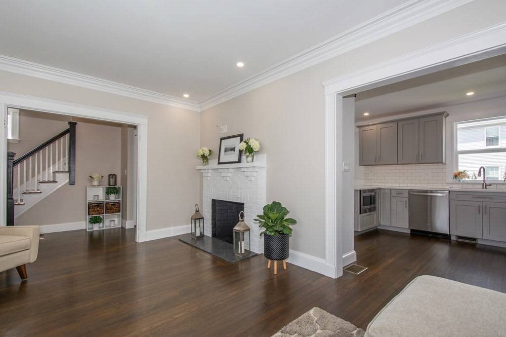 Milton, MA 02186,29 Harold Street