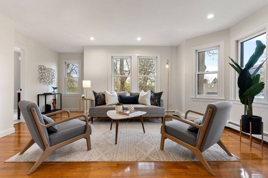 Newton, MA 02464,953 Chestnut St