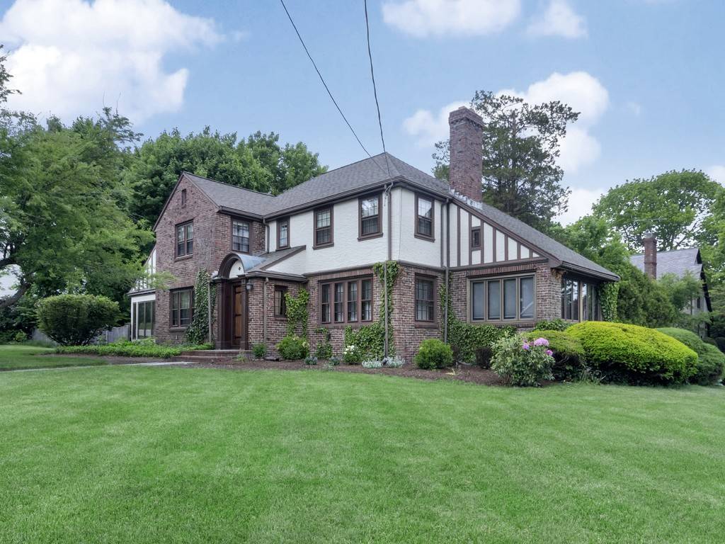 129 Winter St, Norwood, MA 02062