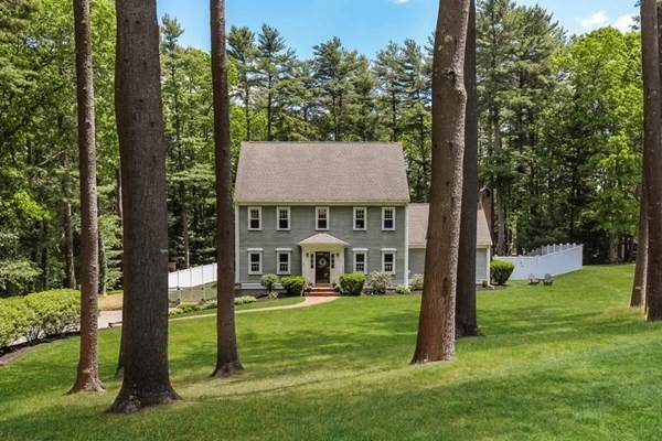Duxbury, MA 02332,9 Gardner Road