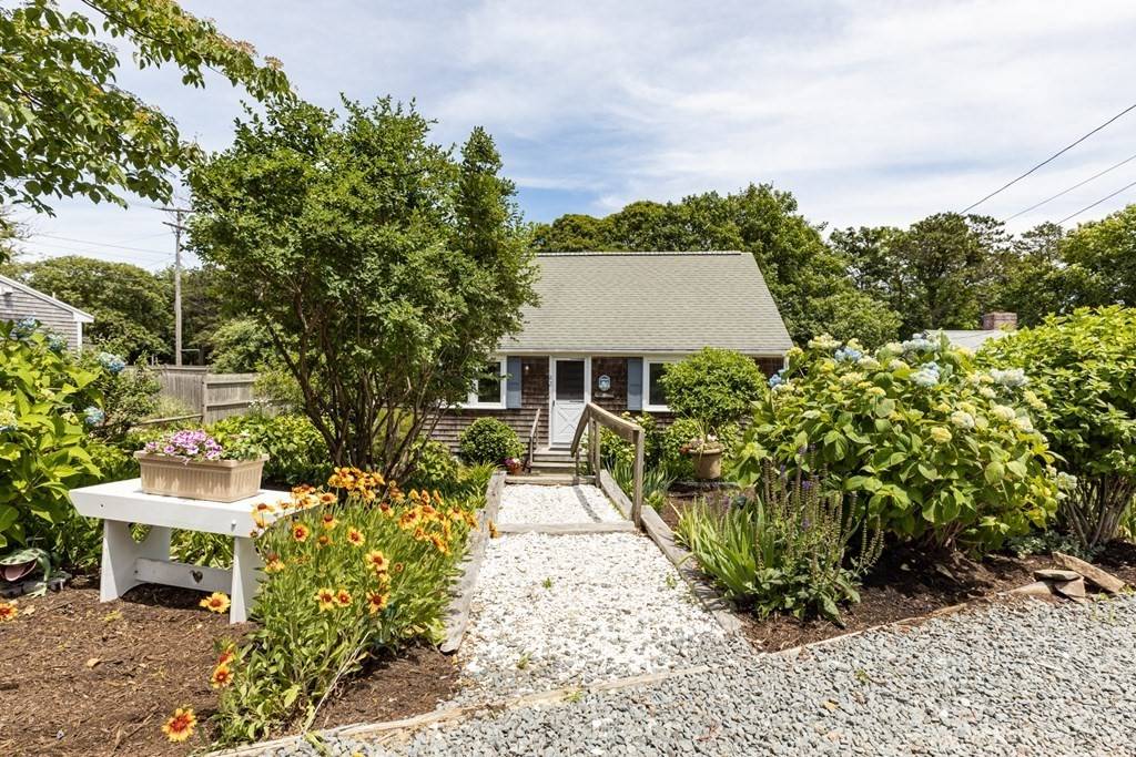 82 Nob Hill Rd, Chatham, MA 02633