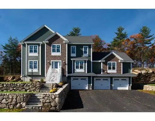 Billerica, MA 01821,10 Fieldstone Lane