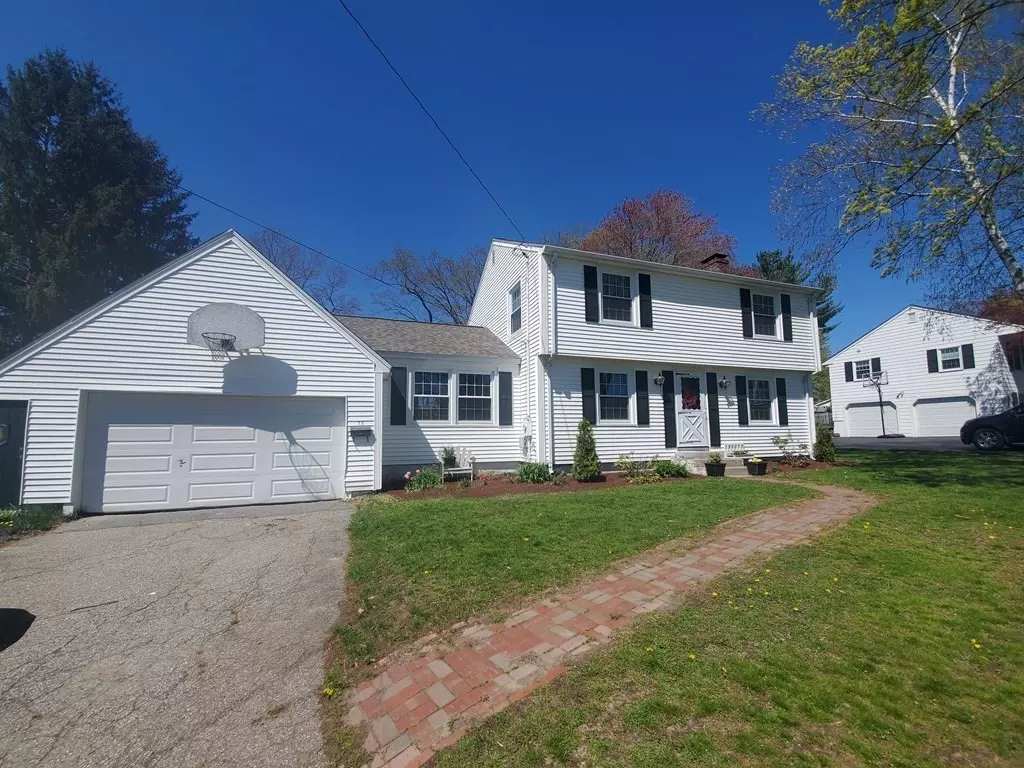 North Andover, MA 01845,75 Meadow Ln