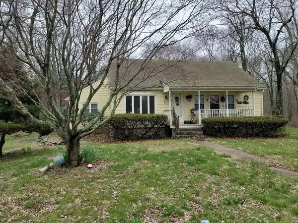 483 Tremont St, Rehoboth, MA 02769