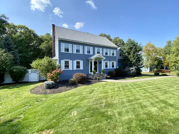 27 Cedar Farm Rd, Medway, MA 02053