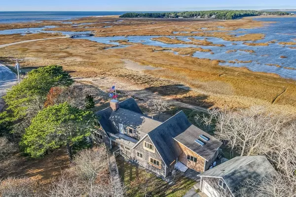 Wellfleet, MA 02667,500 Lt Island Road