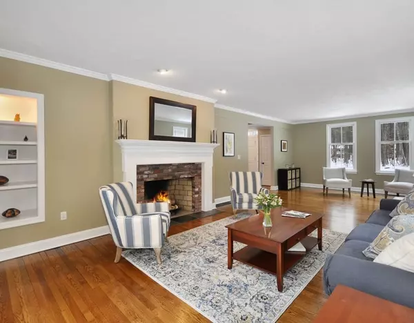 874 Strawberry Hill Road, Concord, MA 01742