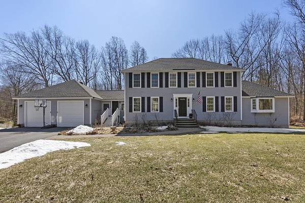 2 Indiana Lane, Tyngsborough, MA 01879