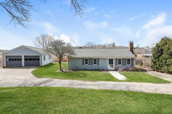 20 Dexter Ave, Sandwich, MA 02563