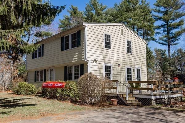 47 Ridge Road, Halifax, MA 02338