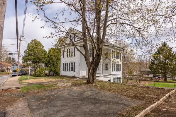 282 N Main St, North Brookfield, MA 01535