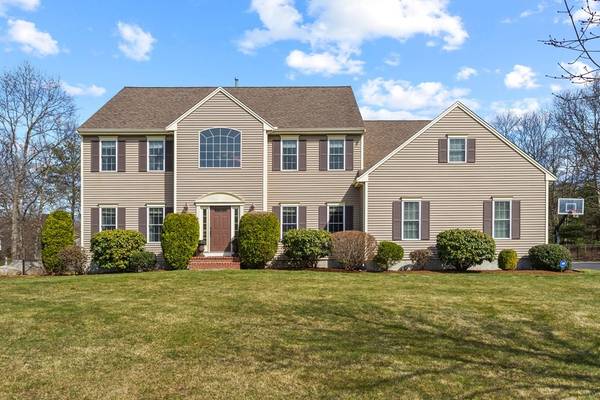 2 Nicole Rd,  Mansfield,  MA 02048