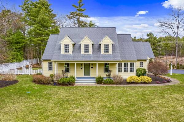 17 Whistlers Ln, Kingston, MA 02364