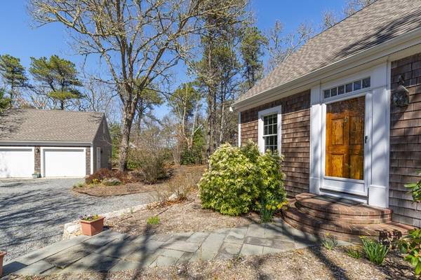 138 Namequoit, Orleans, MA 02653